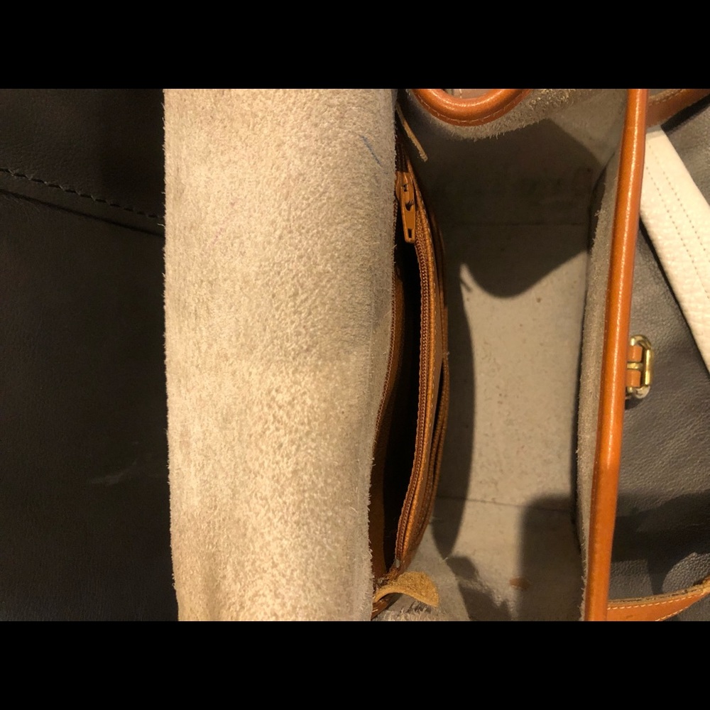 Handbag - Picture 3 of 3